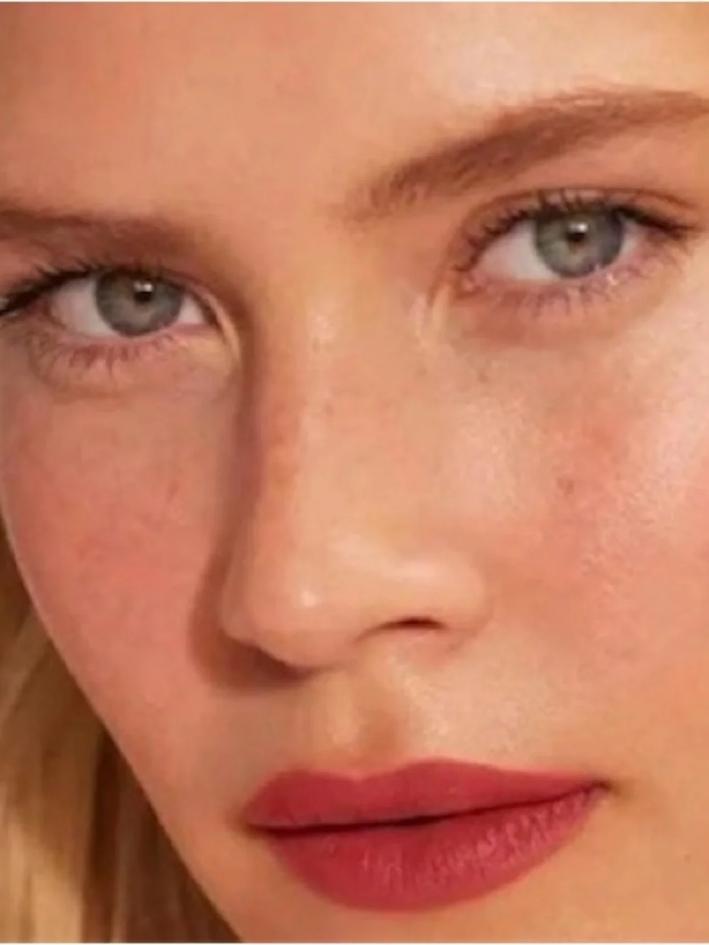 NEW Beautycounter statement maker satin lipstick in savvy
